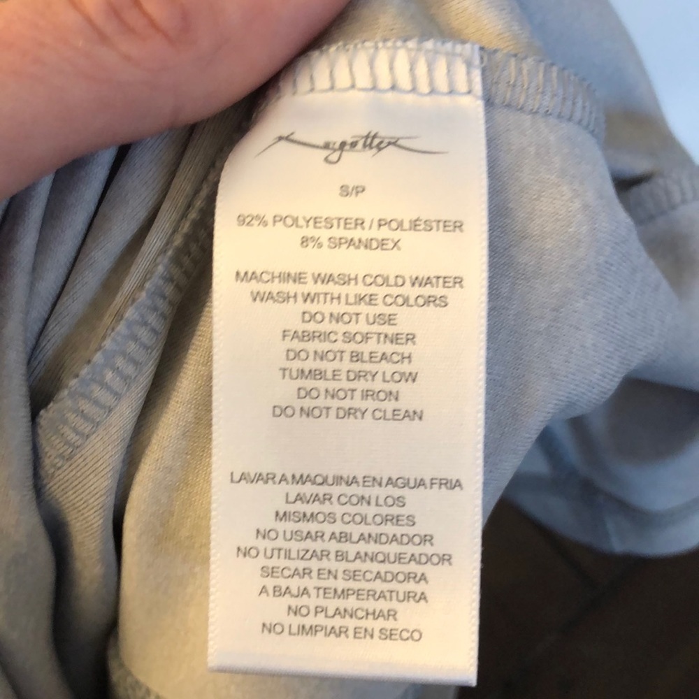 X By Gottex moisture wicking tank - Picture 8 of 8